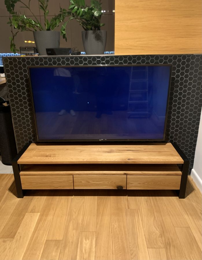 SZAFKA RTV DESSY - 02