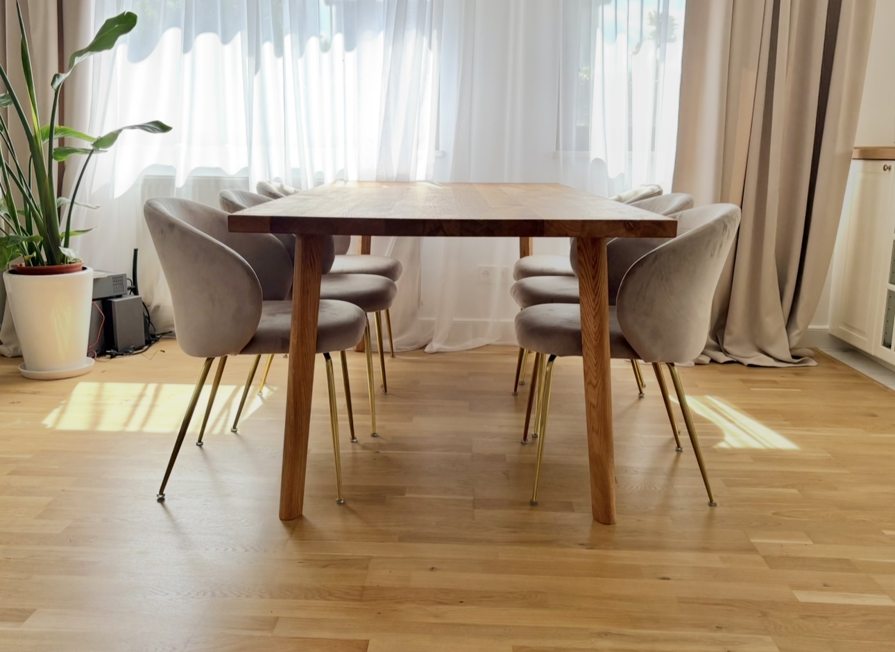 Stół dębowy WOODEN Stół dębowy WOODEN z prostymi drewnianymi nogami drewniany rozkładany do salonu jadalni