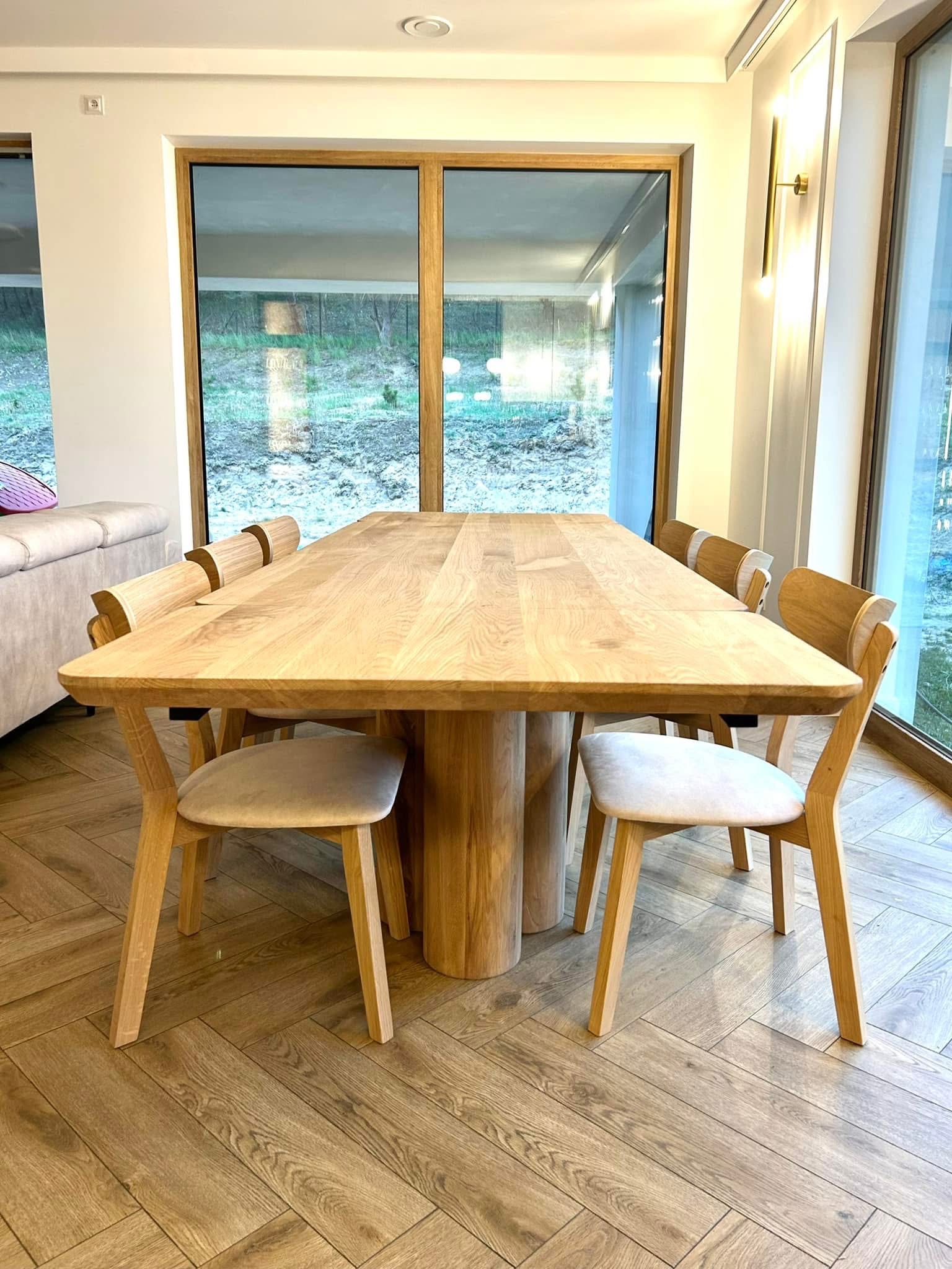 Krzesło dębowe tae stół dębowy roll z toczonymi nogami Krzesło dębowe tae stół dębowy roll z toczonymi nogami