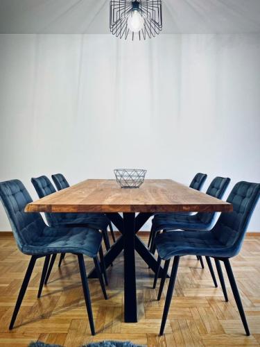 stoły - realizacja 115