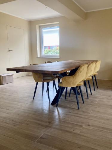 stoły - realizacja 153