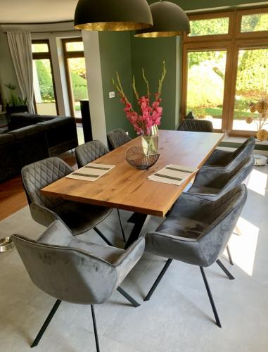 stoły - realizacja 256