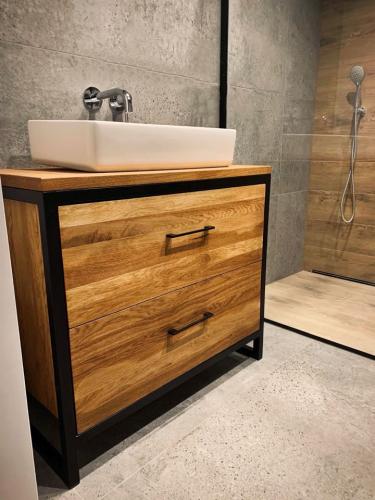 szafki łazienkowe - realizacja 006