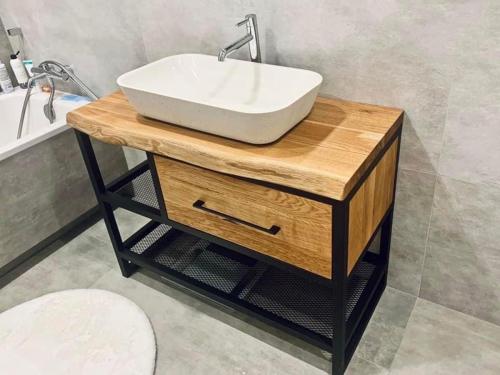 szafki łazienkowe - realizacja 013